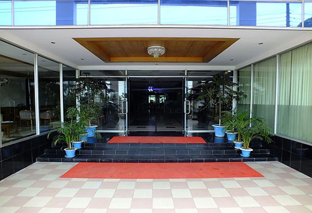Uni Resort Cox's Bazar Ngoại thất bức ảnh